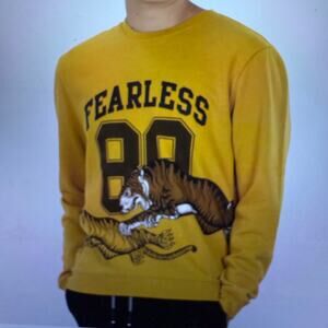 Blind Rooster Fearless Tiger Graphic Wraparound Crewneck Sweatshirt Unisex S